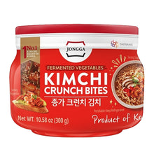 Pot de Kimchi Crunch Bites Jongga 300 g, kimchi coréen fermenté à base de chou, prêt à déguster en accompagnement.