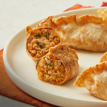 Frozen / 김치 군만두 Kimchi Gun Mandu 350G [Bibigo] DDM 12.06.2026