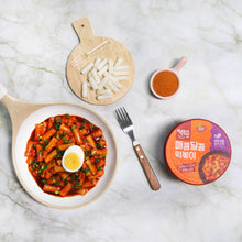 떡볶이의 신 매콤달콤 컵 떡볶이 God of Tteokbokki Épicé et Sucré en Bol 120G [Dongwon] DDM 04.06.2025